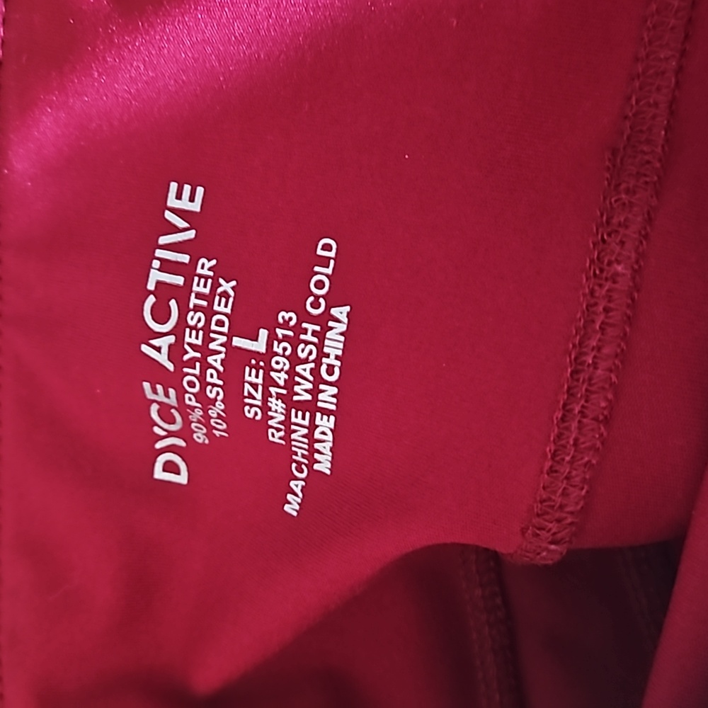 2 Active Capris - Large - Picture 3 of 4